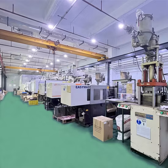 Fabricante de moldes de injeção de alta precisão com serviço OEM de moldagem chinesa personalizada de fábrica